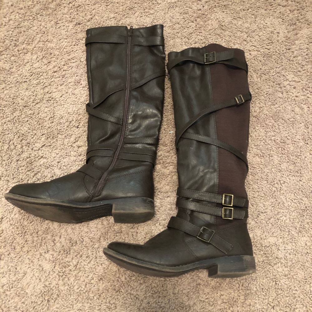 Comfy brown boots